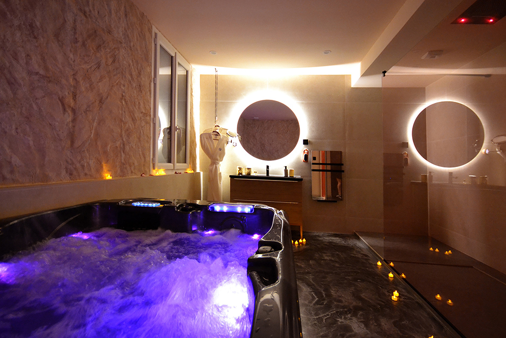 Spa privatif de NOTI ROOM